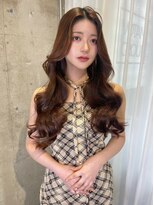 リリー(Lilley) くすみベージュ×姫カットレイヤー×韓国風巻き【ayana】