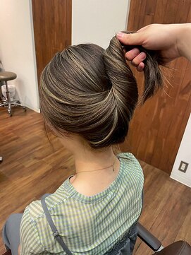 シェール(cher) アッシュベージュ/ハイライト/髪質改善