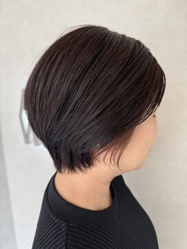 A BY WHO江坂/イヤリングカラーショート/デザインカラー