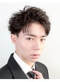 刈り上げアップバングニュアンスパーマビジネスショート短髪