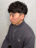 アトリエ(atelier.)&nbsp;刈り上げ スパイラルパーマ ツーブロック 20代 眉カット