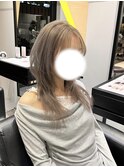 ホワイトベージュ×ハッシュカット