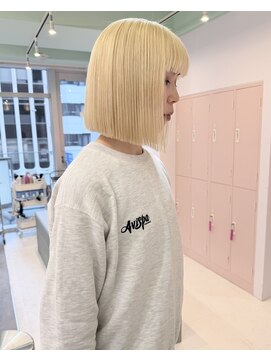 レガロ(REGALO RESORT) 抜きっぱなしブロンド/ボブ