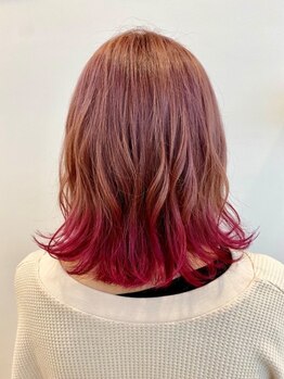 ベース(base)の写真/今話題のデザインカラーで「新しい自分を見つけられる新しいヘアスタイル」に挑戦してみてください！