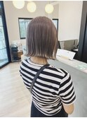 アッシュオリーブ/ハイライト/簡単仕上げボブ