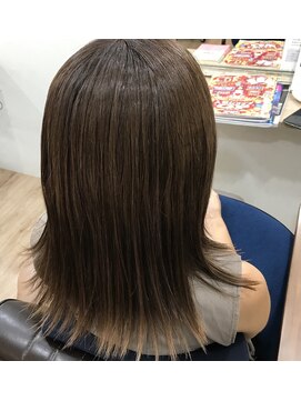 レア(LEA) ストレート　セミロング