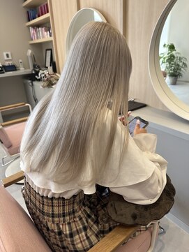 ベル 流山おおたかの森(BELLE) ツヤツヤホワイトベージュ