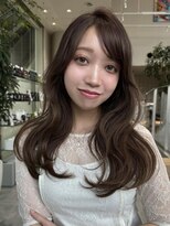 デザインカラーレイヤーカットウェットヘアオリーブベージュ