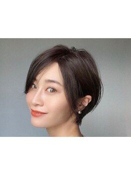 “大人女性のエイジングケア”に特化したサロン。大人女性の悩みに寄り添い、理想のスタイルを叶えます。