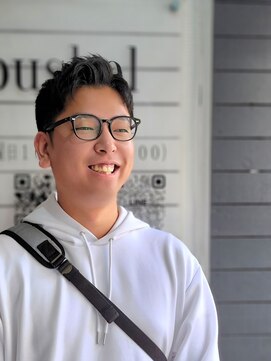 ヤマグチ トゥシェル ヘアー&メイク ヘアーアンドメイク メンズ 簡単スタイリング 爽やか 2ブロック ショート スタイル