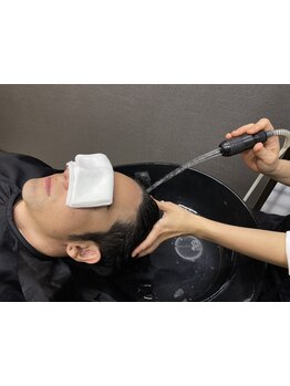 頭皮のお悩み、お任せください【新規＆平日限定】カット+頭皮オイルクレンジングケア+頭皮保水スパ　8900円