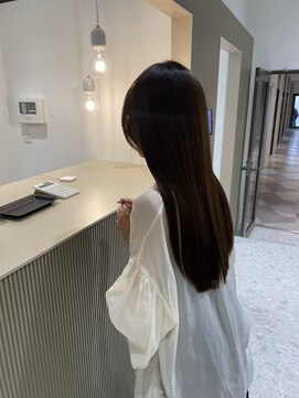 シュヴーブリヤン(cheveux brillants) 【美髪縮毛矯正で作る再現性100%な艶髪】仕草が可愛くなる魔法