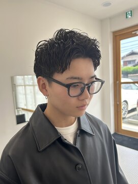 ブリックメン(BLICMEN.) ショートパーマスタイル