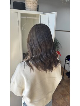 カスミ(kasumi) オリーブグレージュ