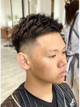 ソラ ヘアーメイク(SORA HAIR MAKE) ミドルフェード×アップバング