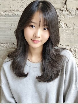 ドロシー(dorothy) ナチュラルレイヤー×ブリーチ無しアッシュ