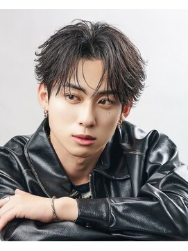 アストラ(ASTRA) MEN’S HAIR/波巻きツイストスパイラル/リバースセンターパート