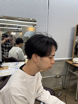 リラクオーレメンズ(LIRA CUORE men's) シャドウパーマ/メンズ縮毛矯正/毛流れセンターパート