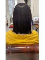 ラグーナ(Laguna)&nbsp;【暗髪ツヤ感】小顔効果◎パツッと切りっぱなしタッセルボブ