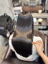 シシ 新宿(She 2.)&nbsp;透明感カラー/天使の輪/美髪矯正/うるツヤ/髪質改善カラー/艶髪