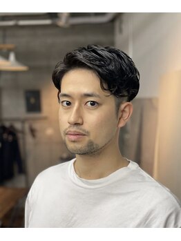 シーセブン(CCCCCCC)の写真/30代・40代の大人メンズに。清潔感と程よい抜け感をつくる、扱いやすいメンズパーマ。【三軒茶屋】