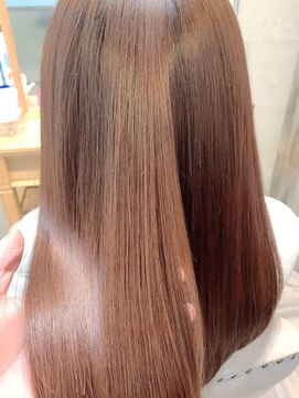 イーラ(era) 《era》フェミニンロング　艶ツヤストレート　みわ