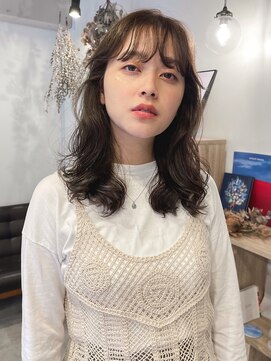 ネイヴィル オモテサンドウ(navile omotesando) 柔らかオリーブグレージュシースルーバング前髪