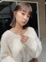 デイジー(Daisy) 天神/大名/切りっぱなしボブ/インナーカラー/ベージュ