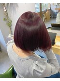 ディープレッド×プツッと切りっぱなしボブ