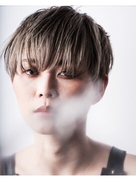 ピークアブー アヴェダ アトレ恵比寿(PEEK-A-BOO AVEDA) 前下がりベリーショート