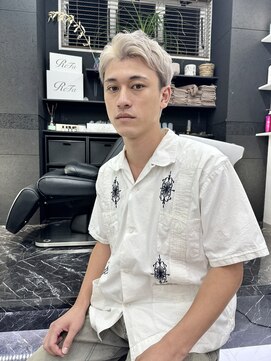 チュダック(ChuDuck) 韓国風《ペールシルバー》ハイトーン/ケアブリーチ/ダブルカラー