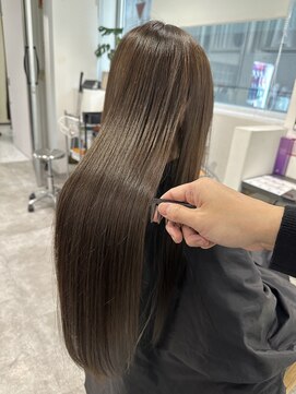 カラ ヘアーサロン(Kala Hair Salon) ハイライトバレイヤージュダブルカラーケアブリーチ20代30代
