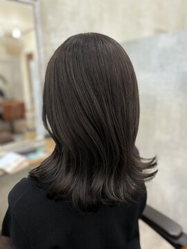 イル(iru) 暗め◎アッシュ