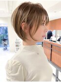 ハイライト白髪ぼかしダブルカラーインナーカラーショートボブ