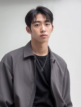 シック(CHIC)の写真/≪清潔感×トレンド≫普段のセットもキマる！朝のセットも簡単に◎男性も通いやすいと評判の人気店★