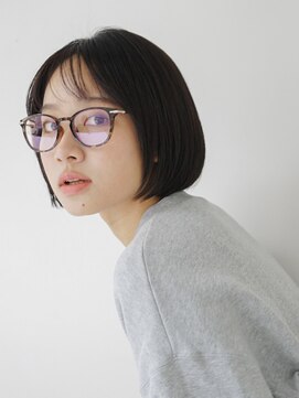 ミニボブ　前髪カット　ショートボブ　前下がりボブ