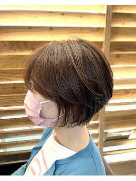 ワークス 下北沢(WORKS) 大人可愛い20代30代40代茶髪前下がりショートボブ丸みショート◎