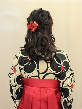 美容室 びゃんびゃん 社店 小学校卒業式袴に似合うアレンジスタイル