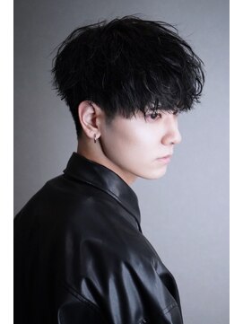 スキル(SKILL) ツイストスパイラルパーマツーブロック刈り上げマッシュ