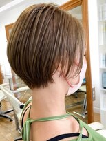 ルートエイチ 市川(Root H) ダブルカラーミルクティーベージュインナーカラーショートボブ