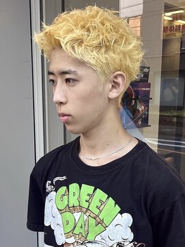 ルーシー(Lucy.) スパイキーショート/ブリーチ/ハイトーン