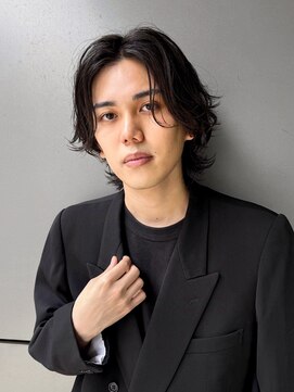 トルネード(TORNADO) メンズ ショートパーマ波巻きセンターパート面長K20250502