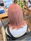 ピンクベージュ