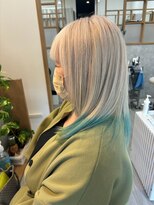 ロッカ(ROCCA)&nbsp;エアリースモーキーブルーくびれヘア