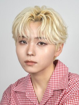 オーシャントーキョーオーバー 渋谷(OCEAN TOKYO OVER) 韓国センターパートコンマバングフェザーパーマニュアンスパーマ