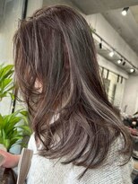 アポロ 横浜駅店(apollo)&nbsp;xブリーチ/ホワイトグレージュ/レイヤーカット/チェリーブラウン