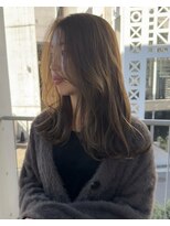 ヒュエ 表参道(Hue)&nbsp;オリーブグレージュカラー._.