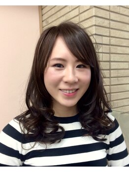 ハナイ ヘアーデザイン(HANAI hair design)の写真/輪郭を補正するふんわり感♪パーマでトップに高さを出し、お顔立ちまでキュッと引き締まった印象へ―