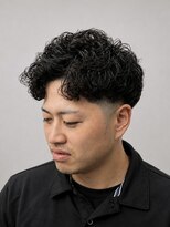 スター(STAR)&nbsp;フェード×カーリーパーマ｜大人メンズパーマ