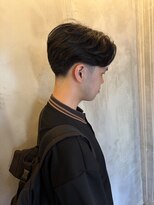 リリアーナ(LILIANA)&nbsp;バーバー　フェード　テーパーフェード　ローフェード